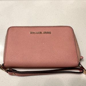 Michael Kors wristlet